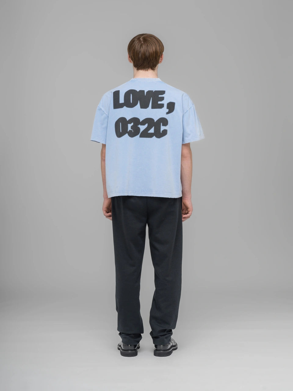 ''032c Loves'' T-Shirt - Faded Light Blue