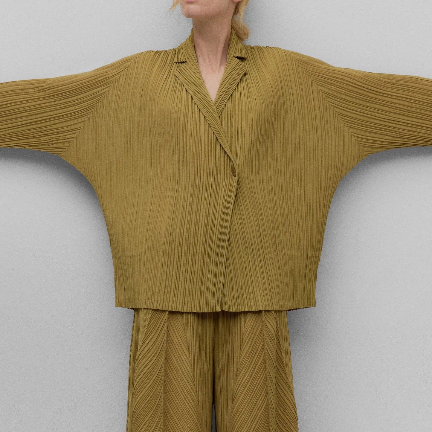 Crinkle Coat - Olive Green - ect.studio