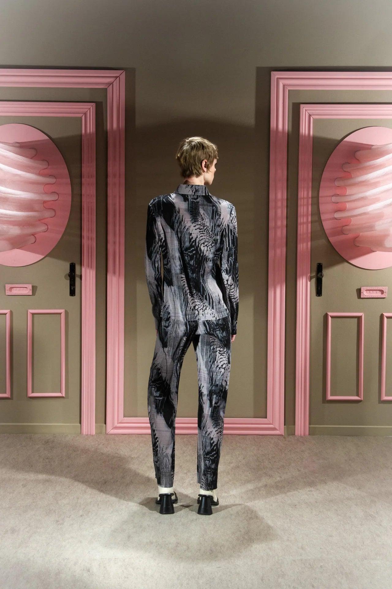 Silhouette Plisse Shirt - Beige Wing - Henrik Vibskov - ect.studio