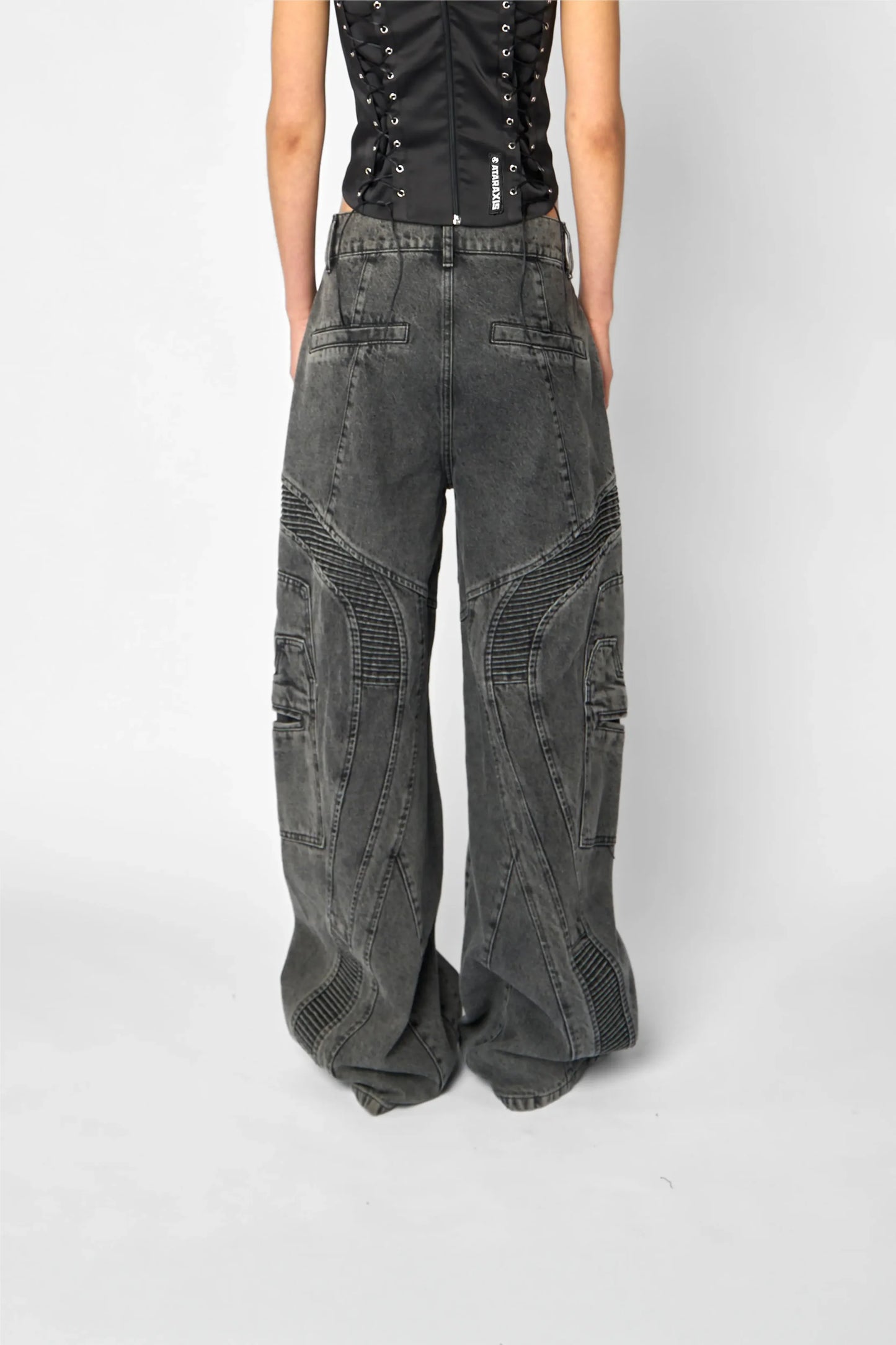 Vains Flow Denim Pants