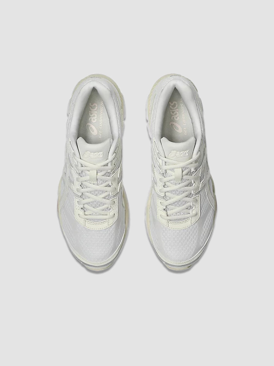 GEL-Cumulus 16 - White / Cream