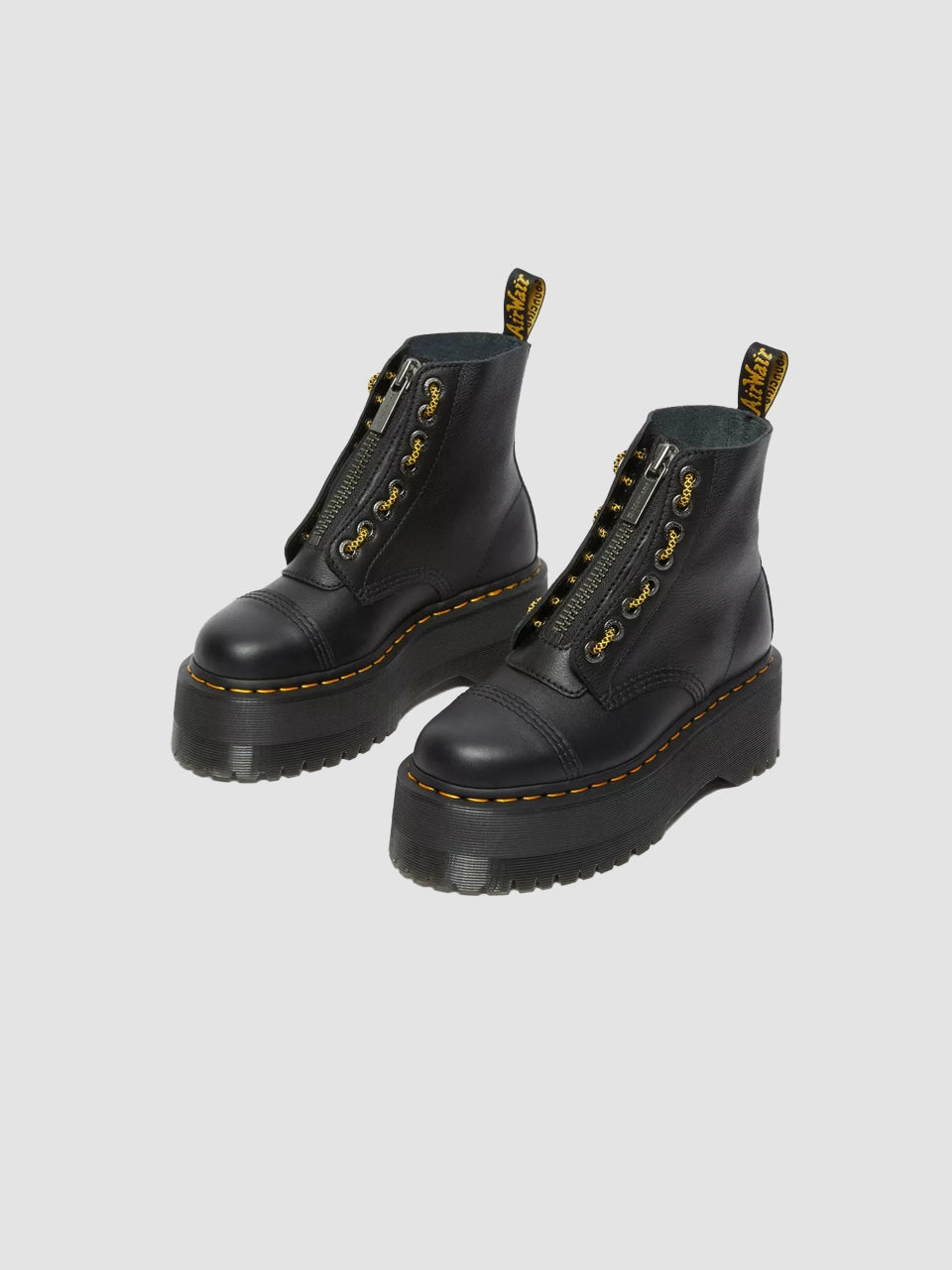 Martens Sinclair Max Black Pisa at studio