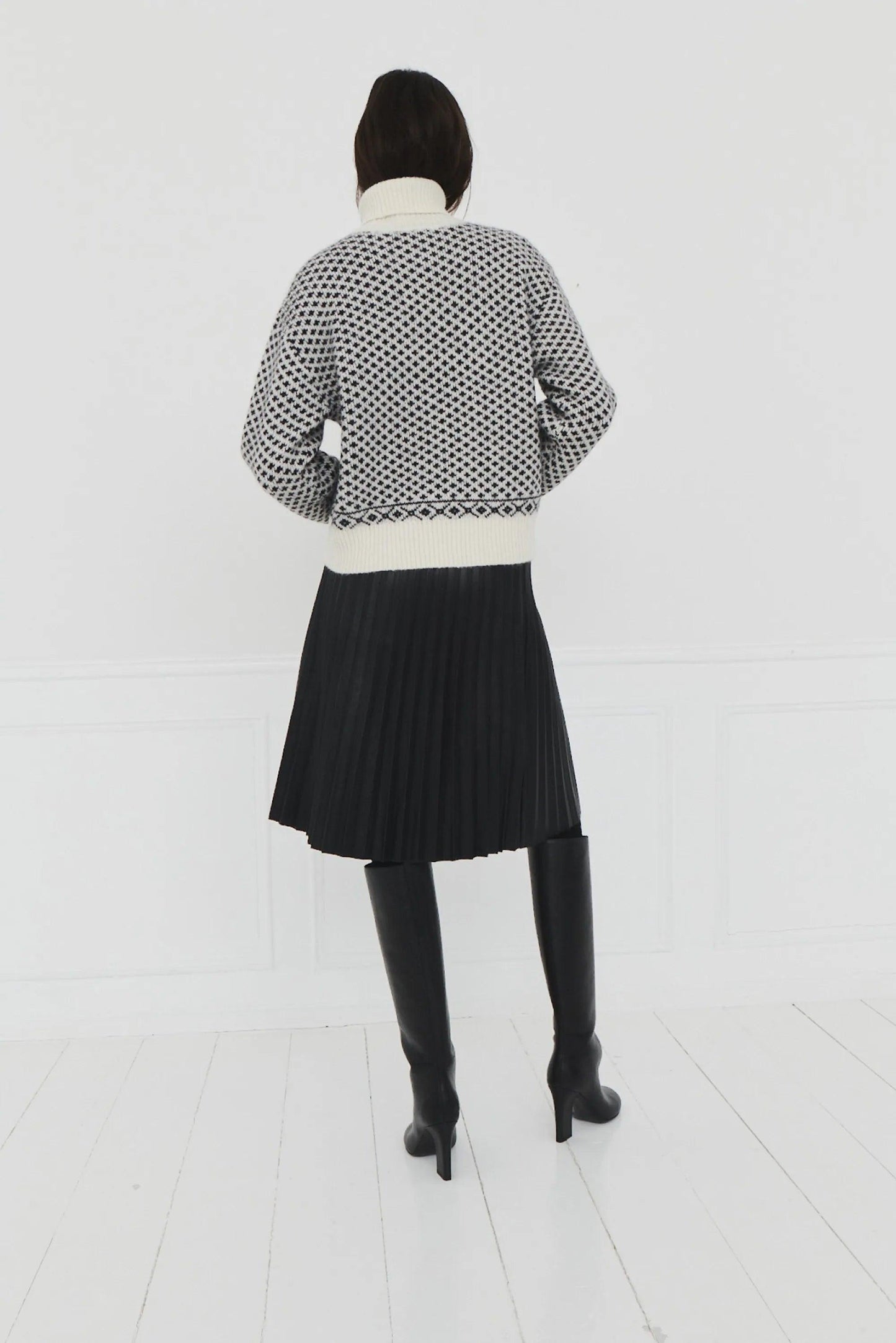 Brooklyn Plissé Skirt - Black - ect.studio